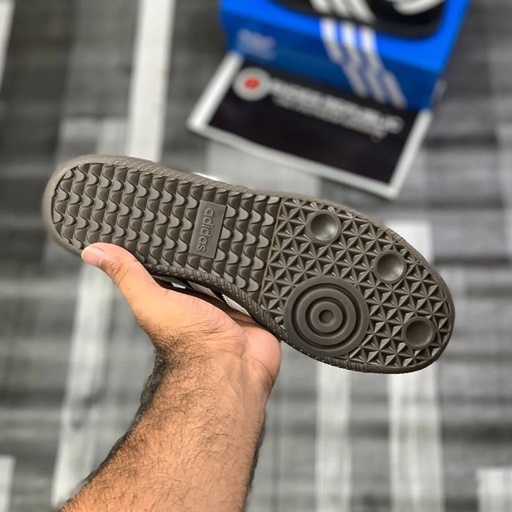 Adii Samba (Black)