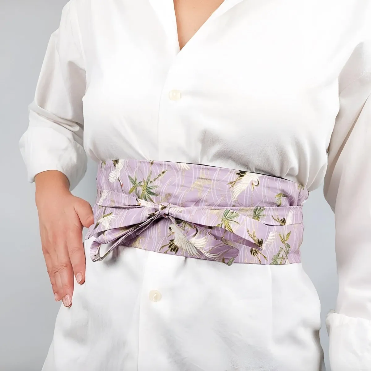 Ceinture Obi rose à motifs grues, modèle Oshita