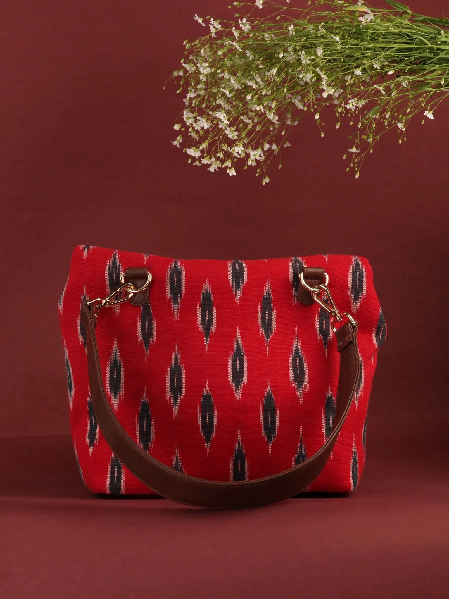 Red Black Fold Over Ikat Hand Bag - B0503