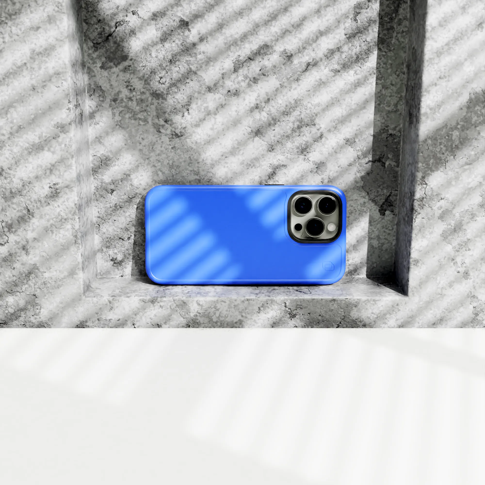 Shock-Absorbent Magsafe® Case for Apple iPhone 15 | Bermuda Blue | Fortitude Series
