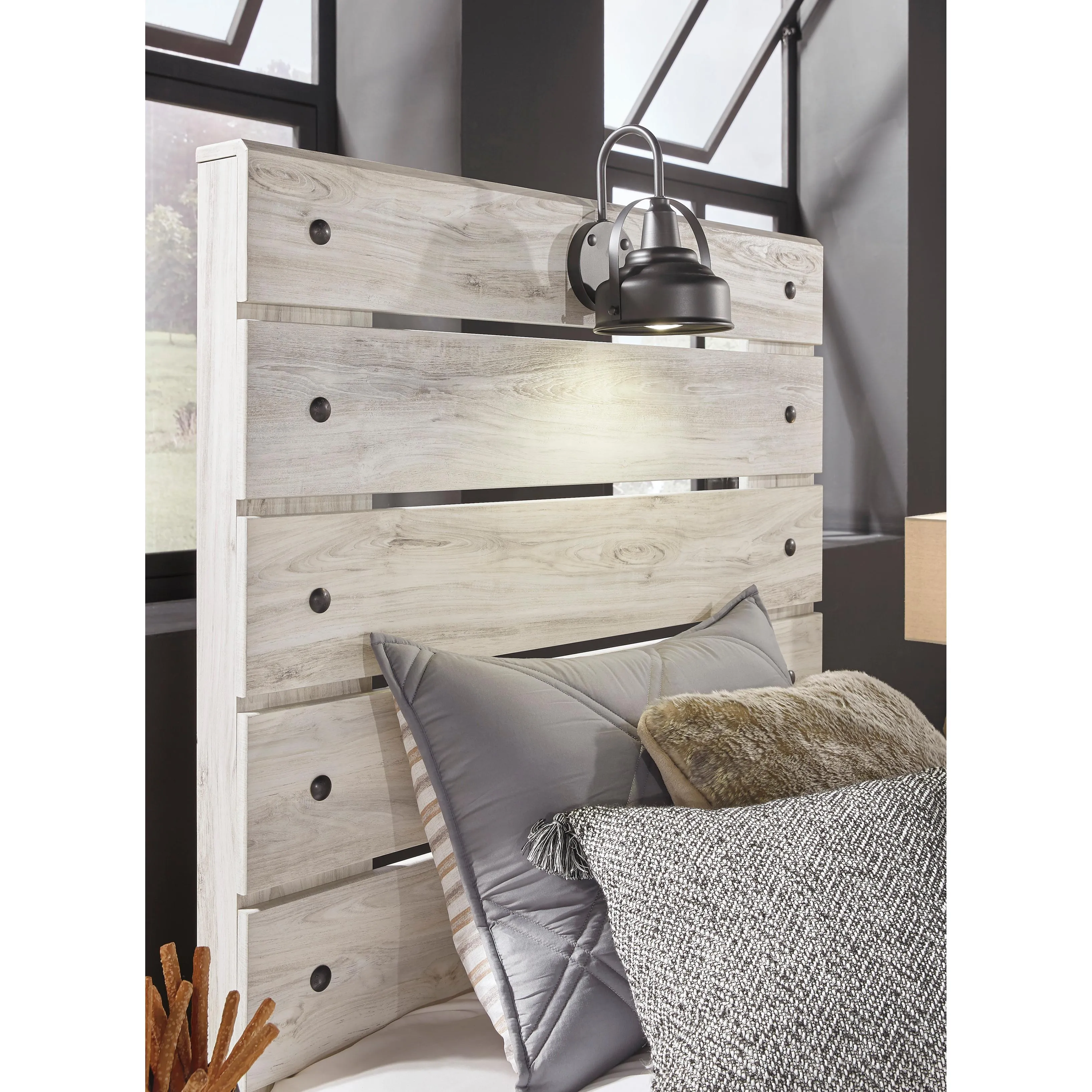 Signature Design by Ashley Cambeck B192B34 Full Panel Bed with 4 Storage Drawers