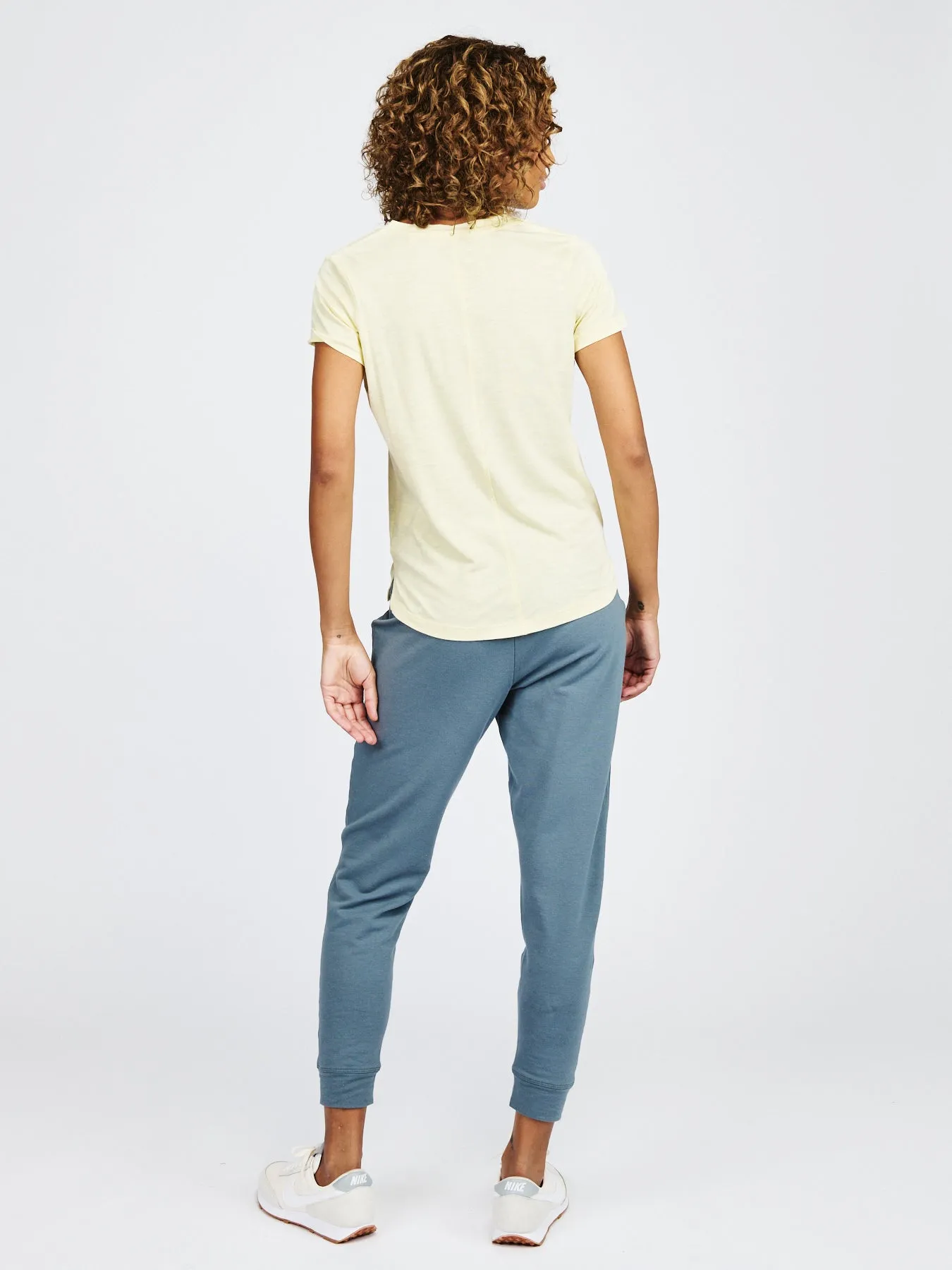 tasc Nola V-Neck T-Shirt Daisy Yellow